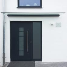 Glas Vordach Stiff 02