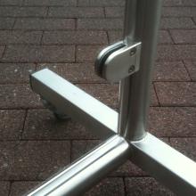 mobiler Windschutz aus Glas 03